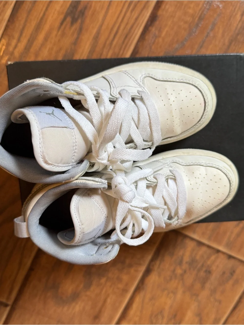 JORDAN 1 MID BP  Boys size 12C